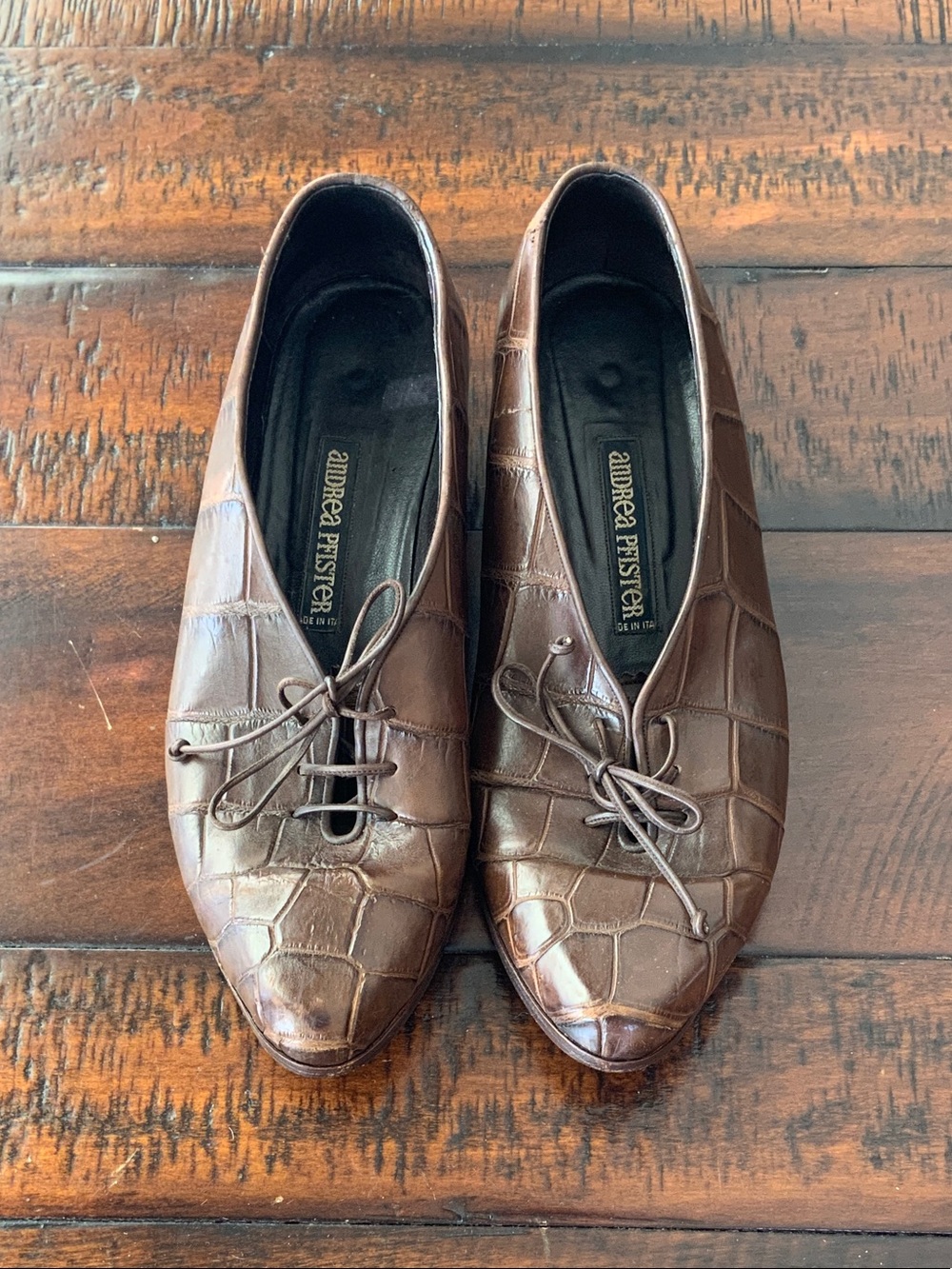 Andrea Pfister Brown Croc-Embossed Leather womens Oxfords 9